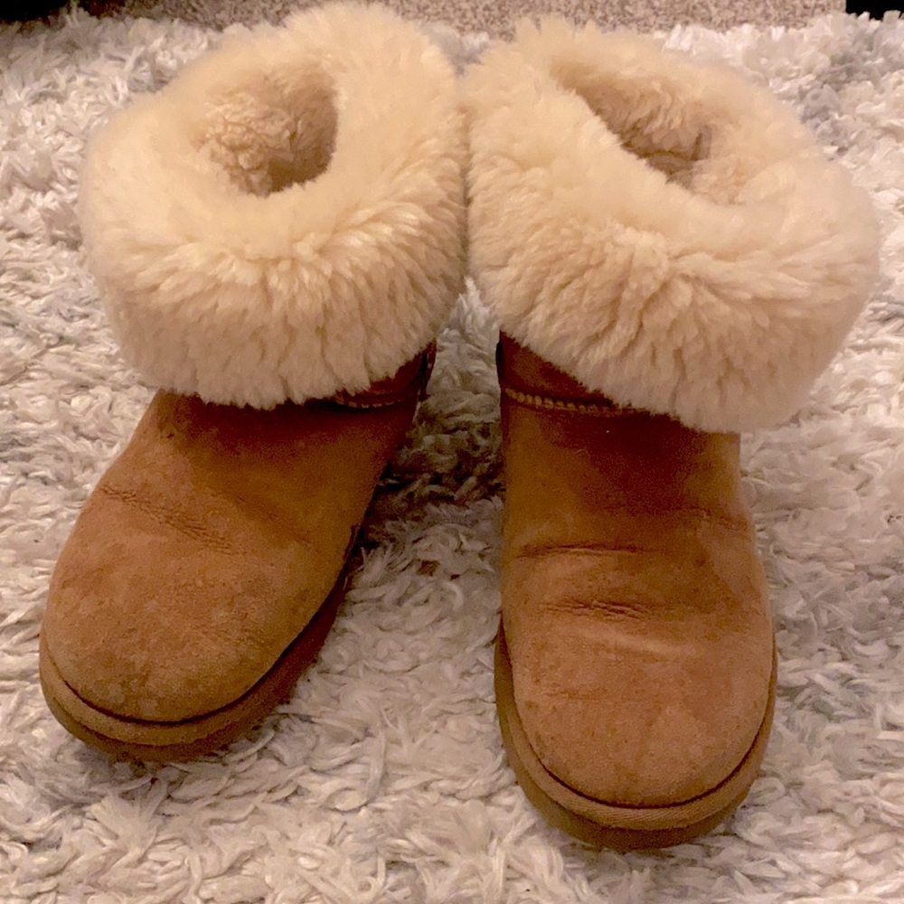 UGG 👢boots bailey button 2 boots II chestnut suede reversible fur women’s sz 8! - Picture 5 of 14